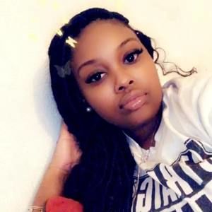 Meet your Posher, Shakira